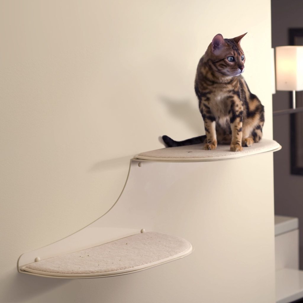 Cat Clouds Cat Shelf Right Off-White