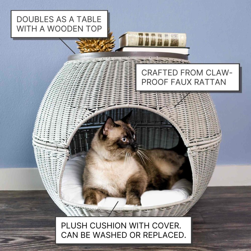 Igloo cat bed features