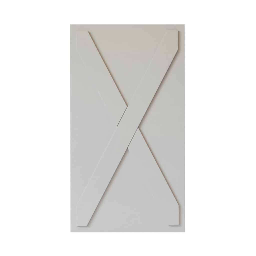White front panel with two wide diagonal strips crossing in the center, forming an X on a cat litter box.
