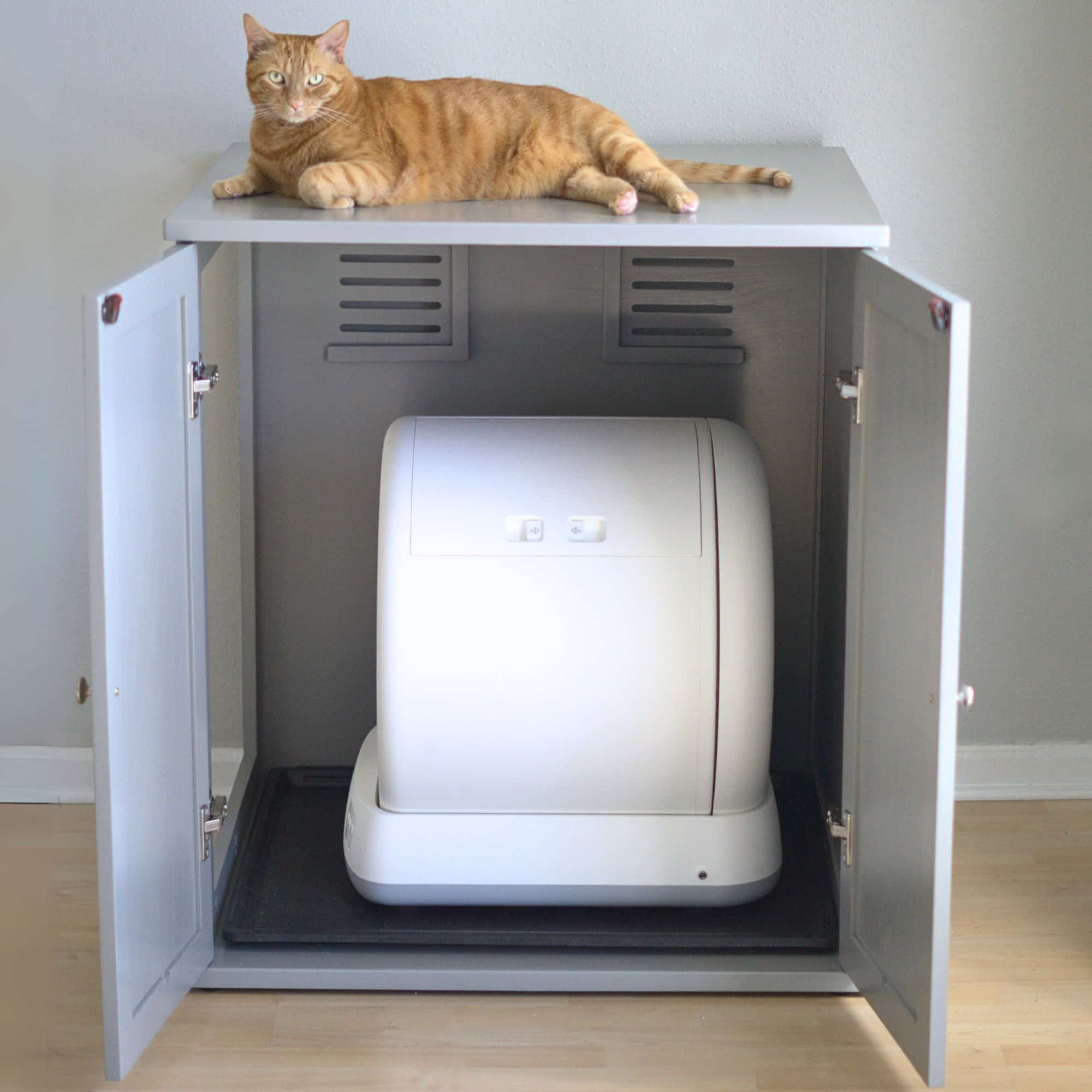 Self Cleaning Litter Box Protective Tray - The Refined Feline